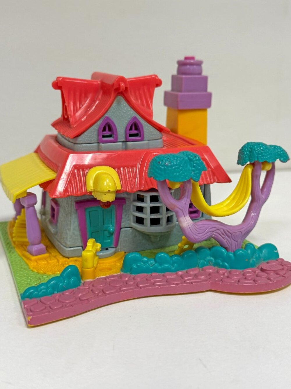 Vintage Polly Pocket Light-up Kitty House